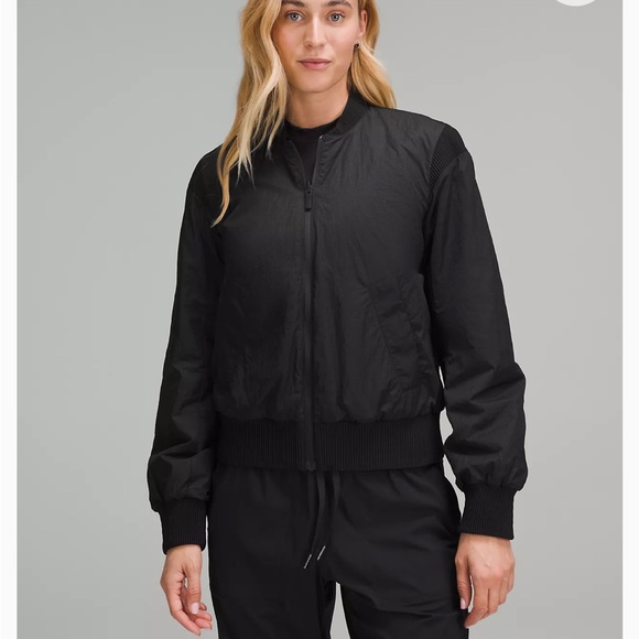Lululemon Women's Reversible Insulated Bomber Jacket - Picture 1 of 5